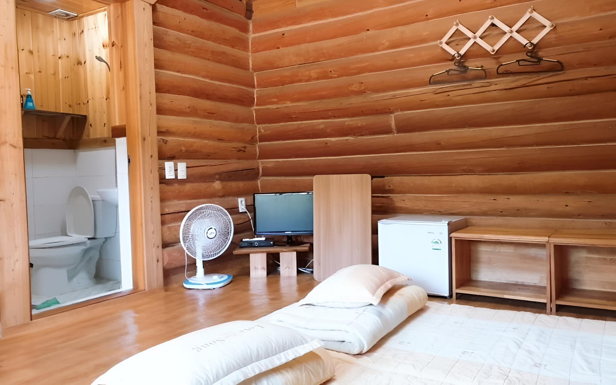 Pyeongchang Hwangtogudeulmaeul Pension view 4