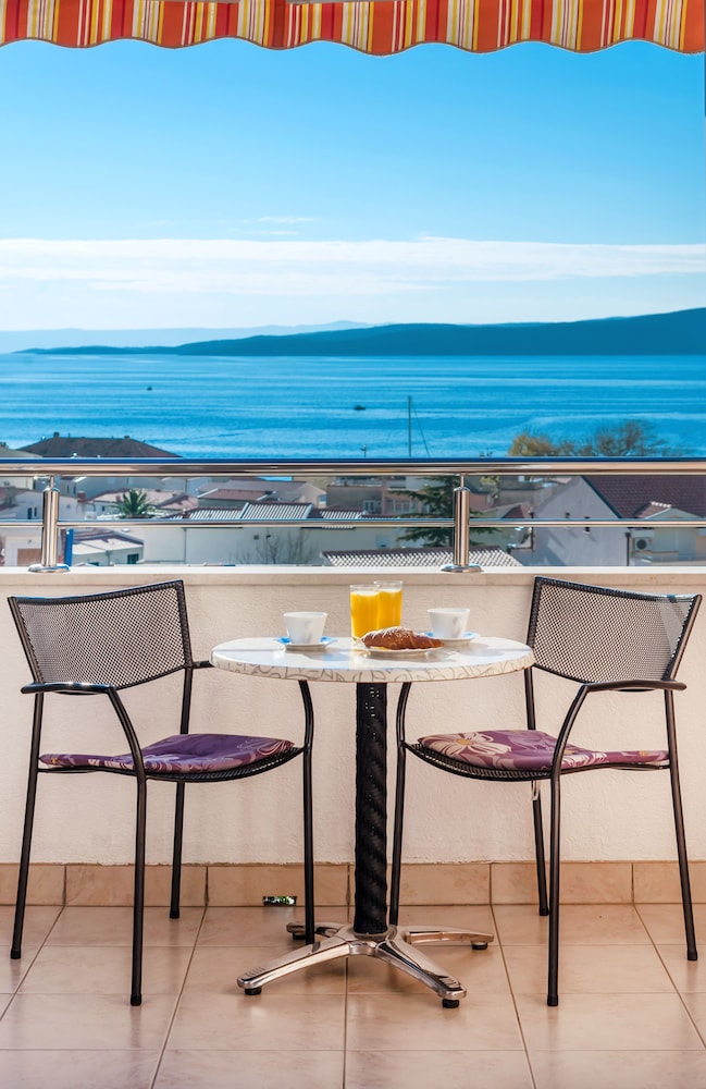 Apartments Vila Adrijana and Fitness Studio Wolf