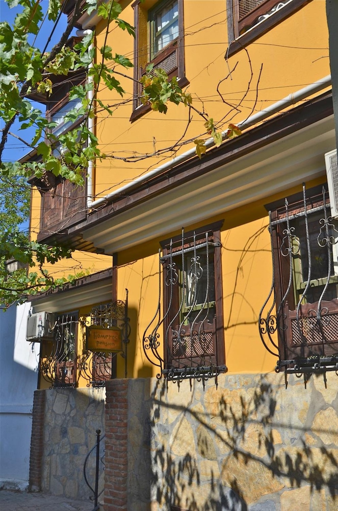 Homeros Pension & Guesthouse