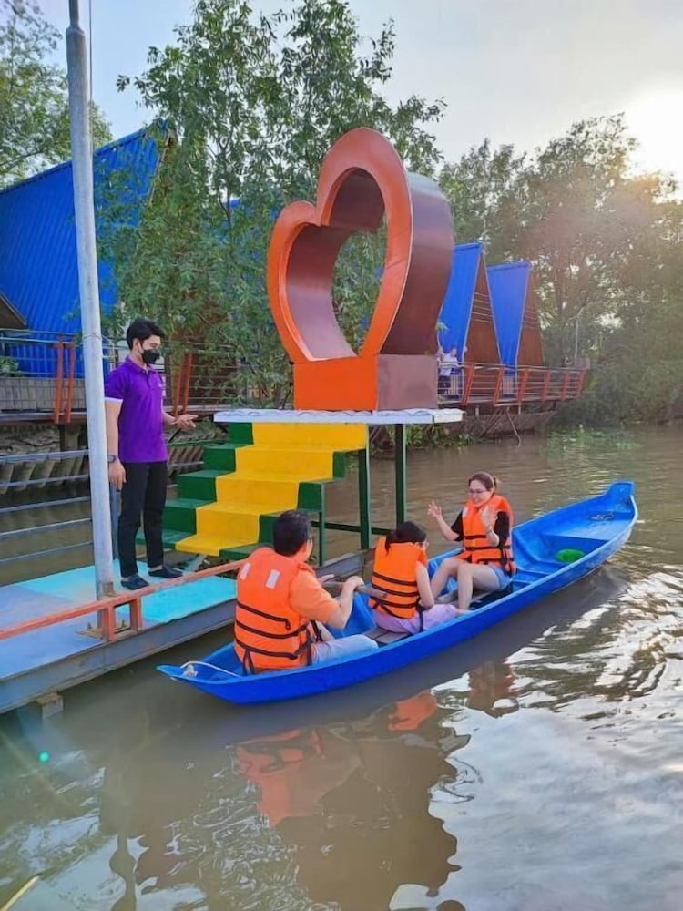 Cồn Phụng Retreats Mekong - Nature Island with Free Boat Shuttle & Fishing