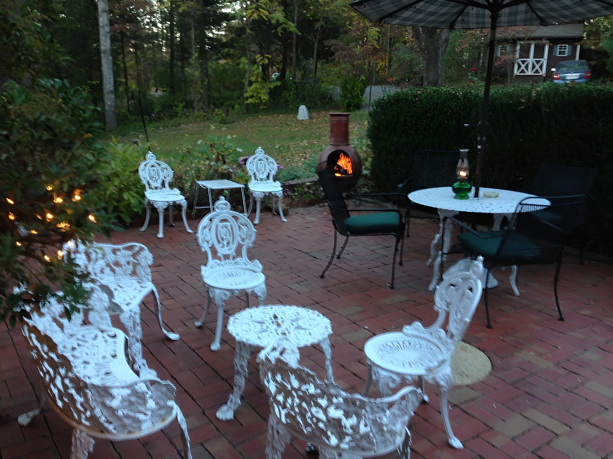 The Ebenezer House Bed & Breakfast