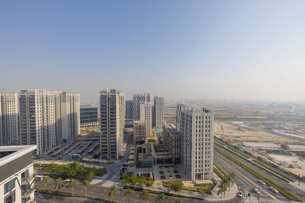 Aya - Prime City-View Apartment in Park Ridge Tower C
