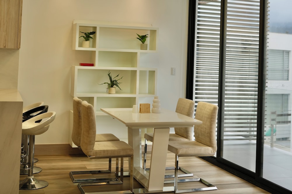 Apartments in Cumbaya near Airport