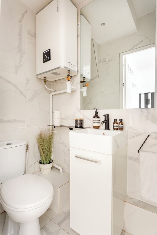Reva Suites