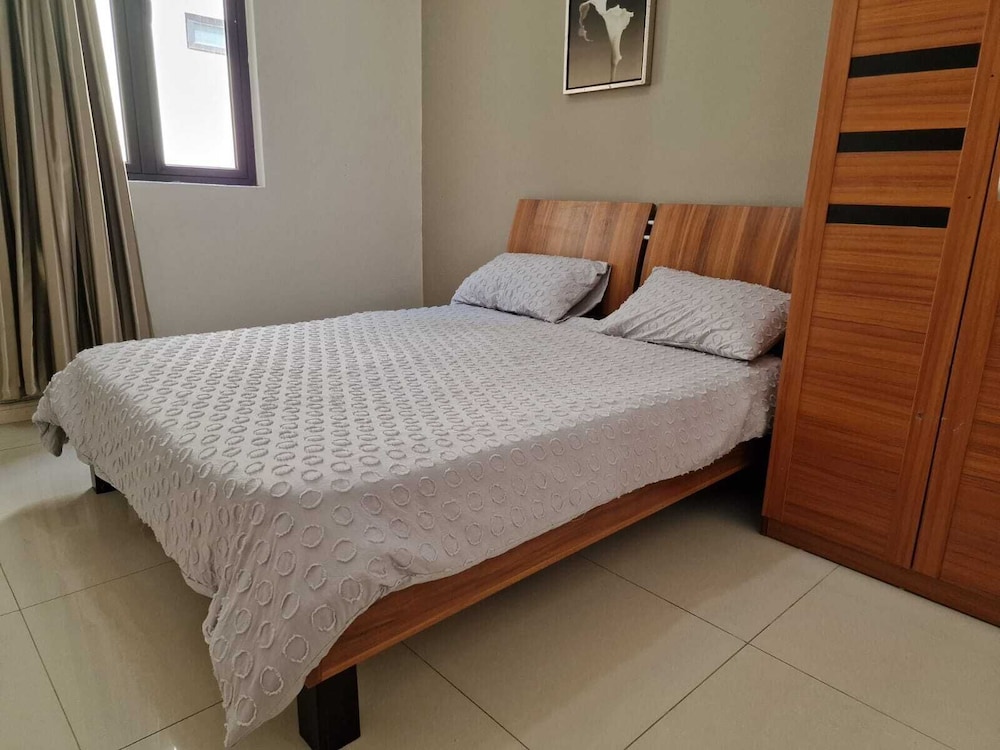 Sugareef 3-bed Apartment in Flic en Flac view 4