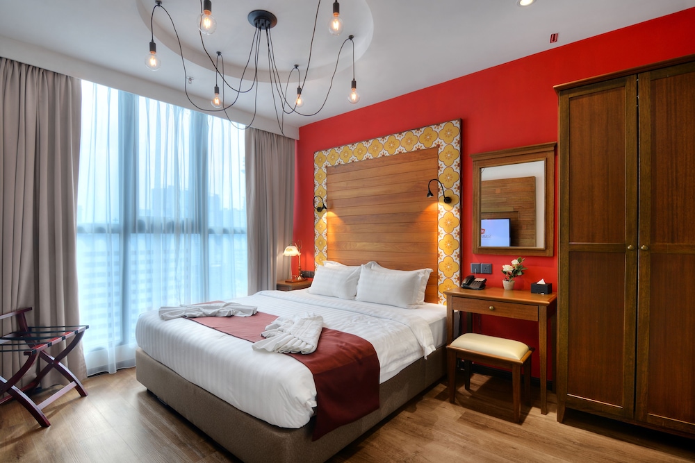 The Granite Luxury Hotel Penang 10