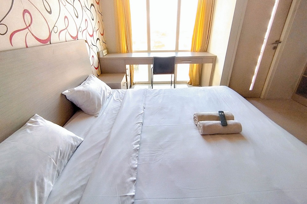 Modern Cozy Studio at The Square Surabaya Apartment