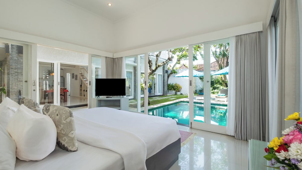 Villa Alun by Villa Finder
