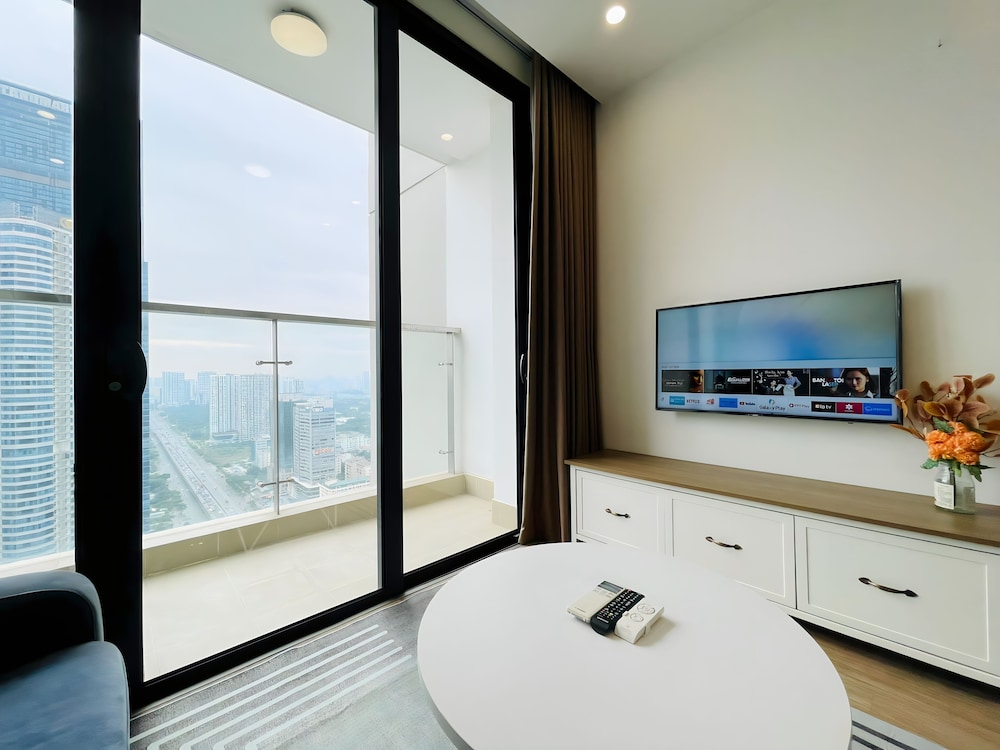 Vinhome SkyLake - Service Apartment