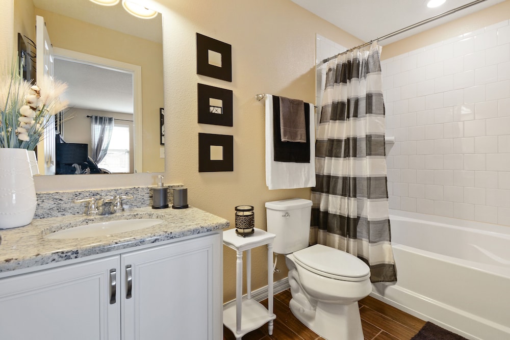 Family Friendly 4Bed Sleeps 8 Close Disney @CompassBayResort 5148