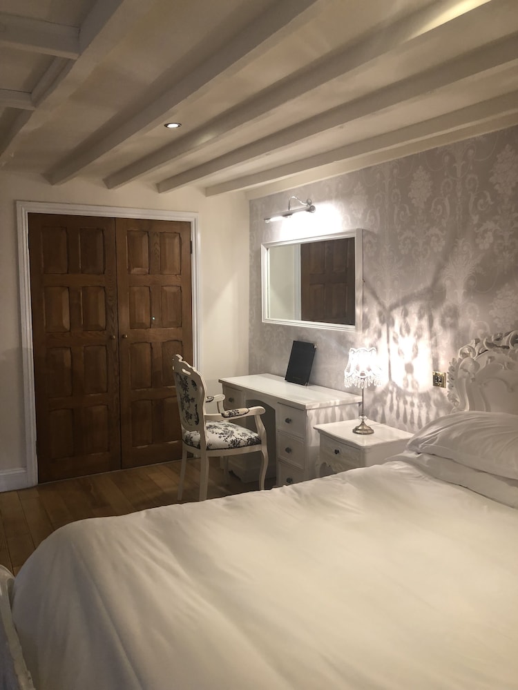 Shepton Mallet Vacations - The Thatched Cottage Inn - Property Image 45