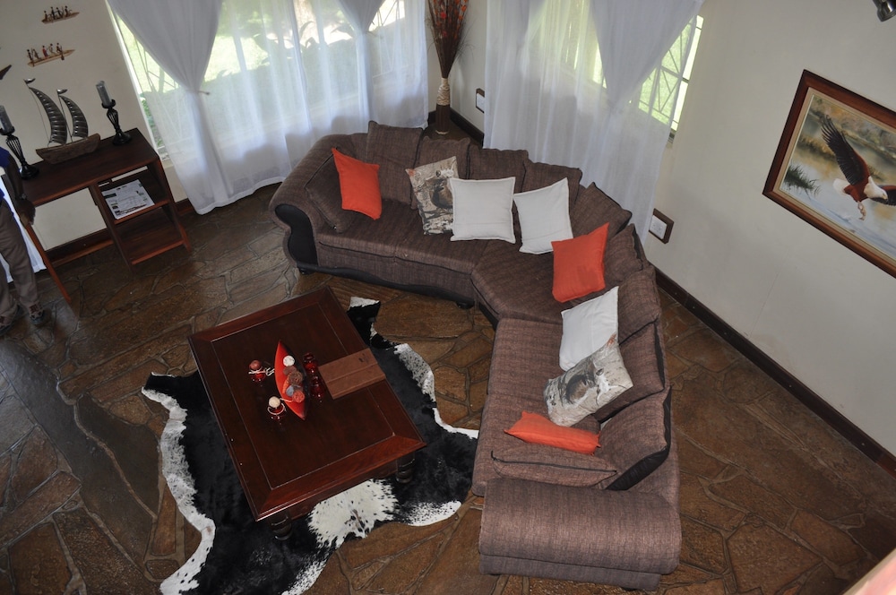 Hakusembe River Lodge, photo 22