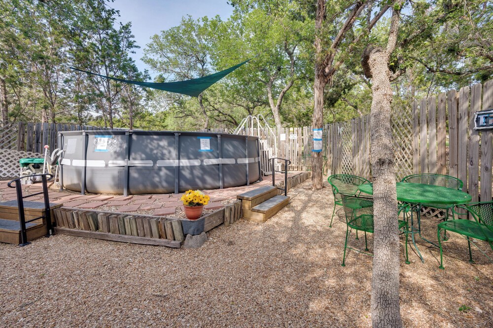 Charming Canyon Lake Cottage w/ Pool  BBQ Pit! - Property Image 4