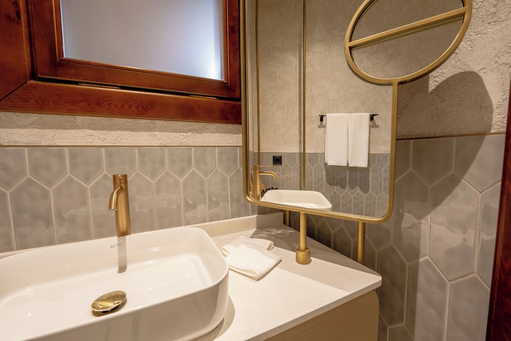 Belmondo Süitler - Image 145