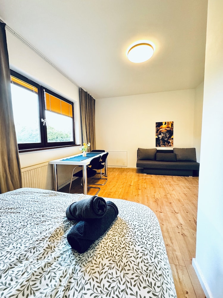 Central 8BR Stay with Garden and Terrace