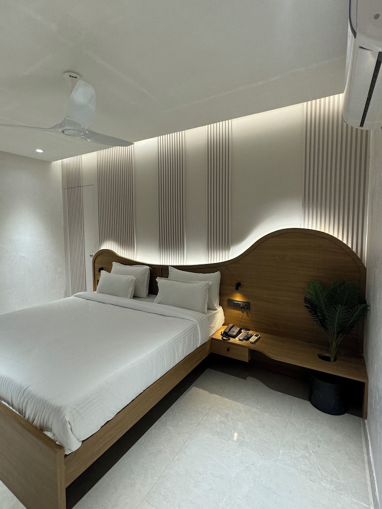 Aura Gold Resort