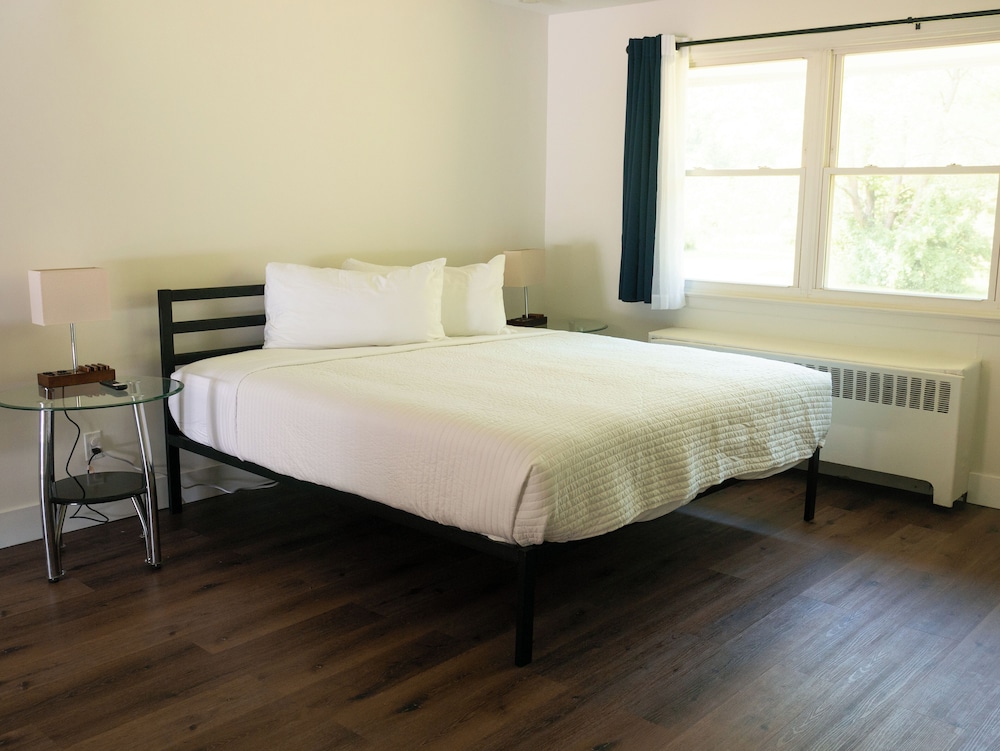 The Lagrange Inn  Extended Stay - Property Image 5