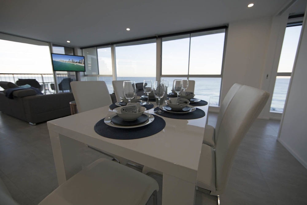 Main Beach Vacations - Golden Sands - Private Apartments - Property Image 6
