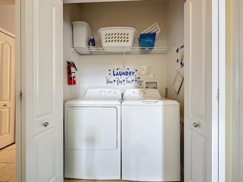 Two Bedroom Condo in Kissimmee near Disney 2 Condo