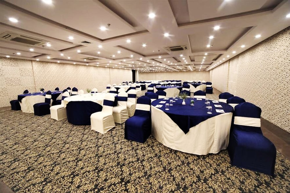 meeting & event spaces