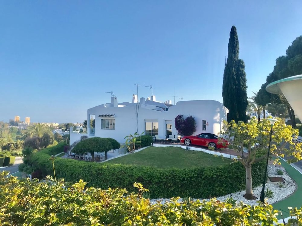 Amazing & Luxurious Golf, Sea, Mountain, Lake view villa Porto Banus