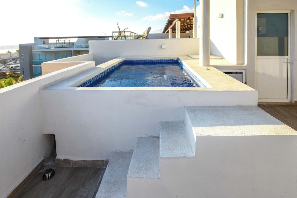New Vidamar Apartment with Pool & Tennis