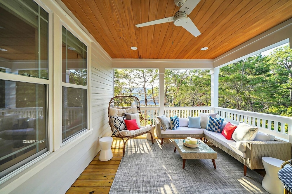 Amour La Mer by Avantstay Rooftop Patio Pool Access Walk to Beach