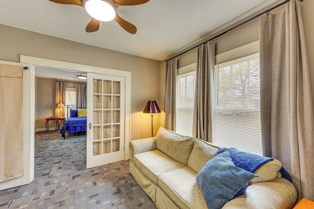 1 Mi to Dtwn! Convenient Texarkana Condo