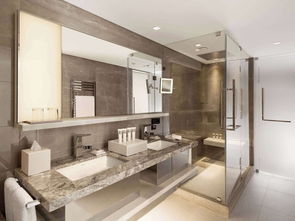 Swissotel The Bosphorus Istanbul - Image 26