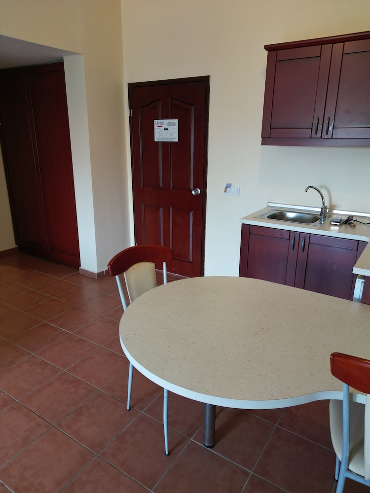 Kiev Accommodation Hotel Service