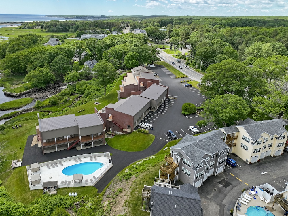 Ogunquit River Inn Suites - Property Image 21