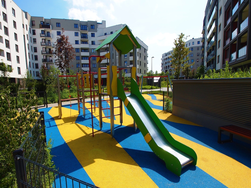 Airport Residence Green