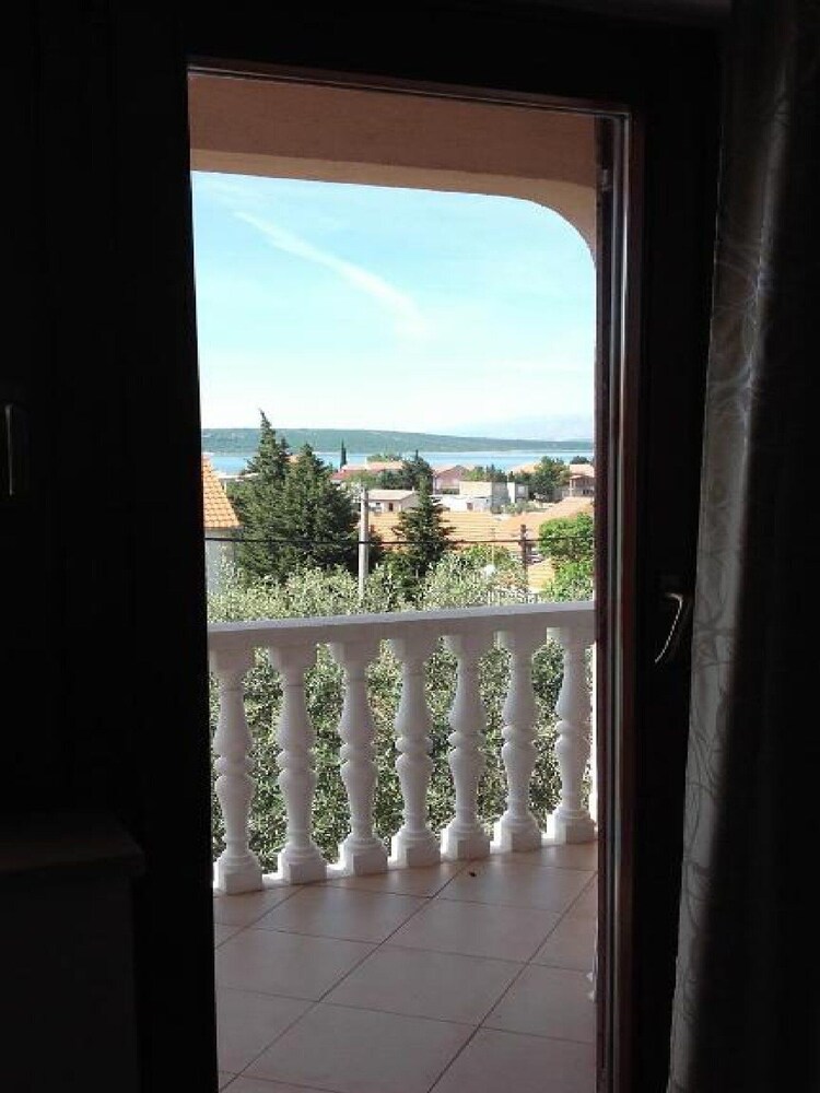 Apartments Smilje & Maslina view 5