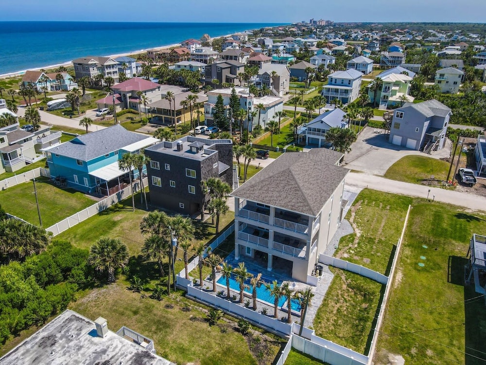 Villa Nautilus Steps Away From the Beach - New Lux 3 Story Pool Hot Tub Home With Elevator