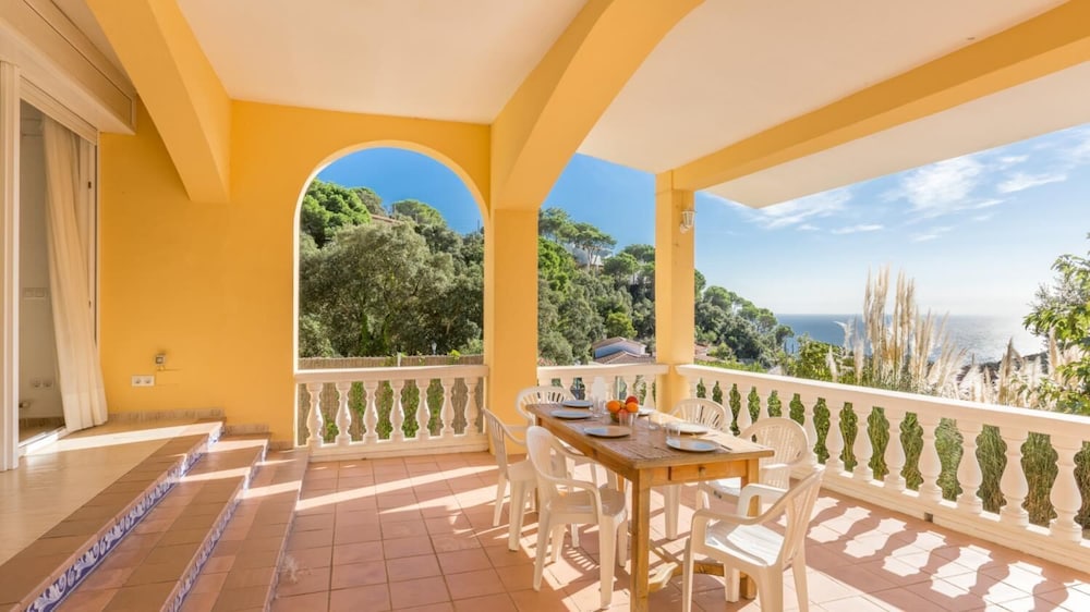 Vila Cora in Lloret de Mar