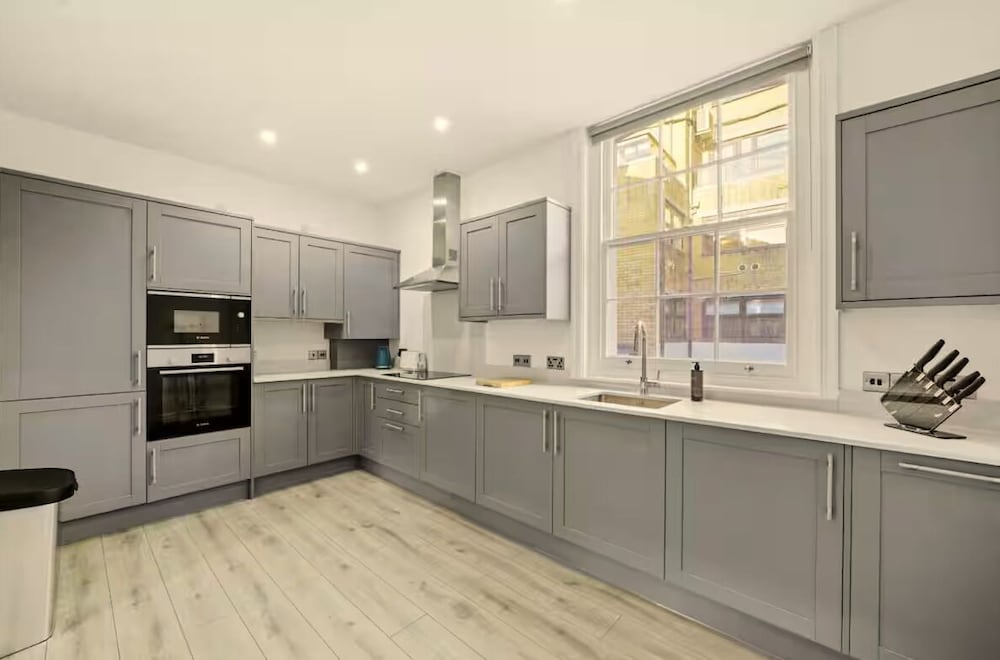 Flat 2 Beauchamp Place
