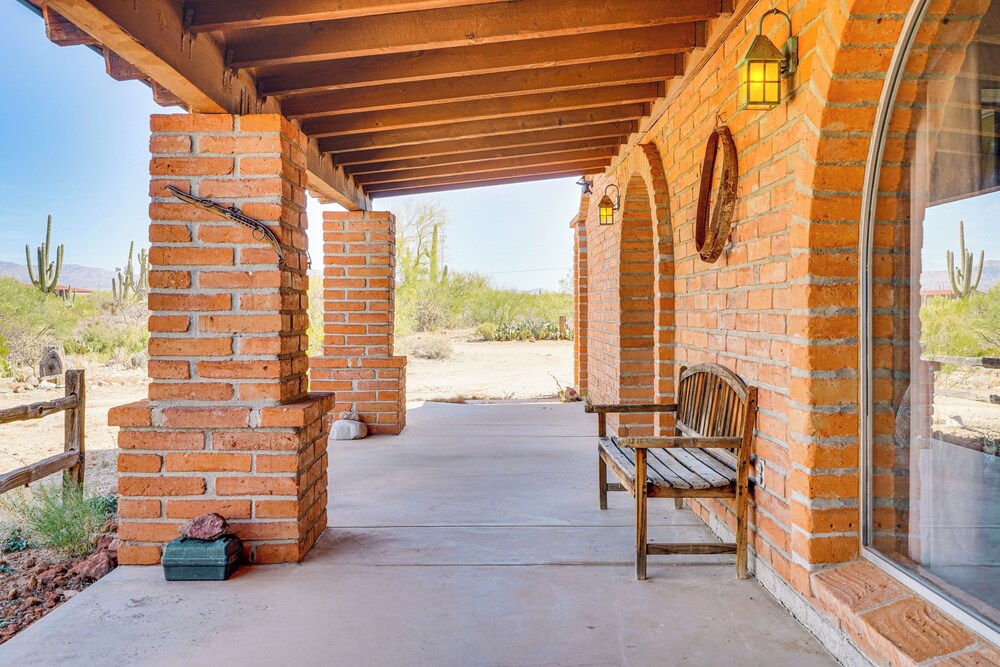 10-acre Desert Oasis w/ Expansive Patio in Tucson!