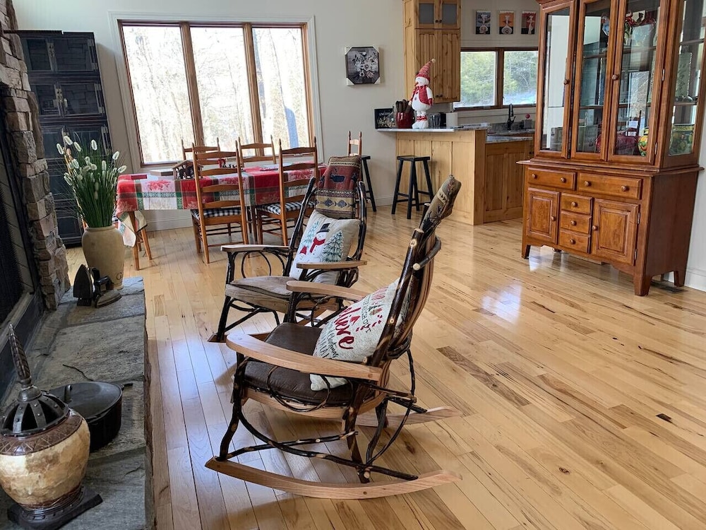 Vacation Home Near Golf Course Hiking Sleeps 20