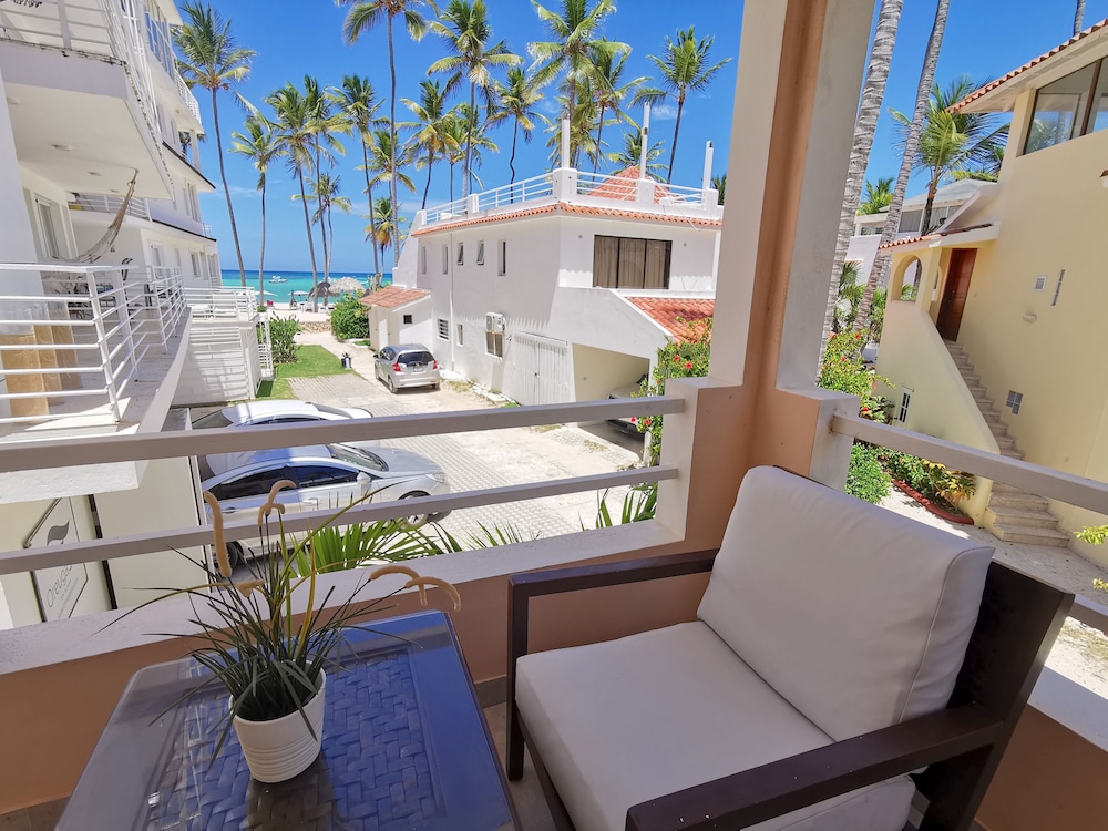 Los Corales Tropical Beach Resort & SPA