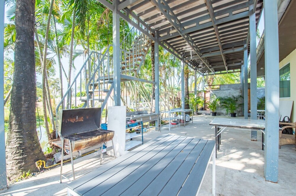 Pool Villa for Families and Party