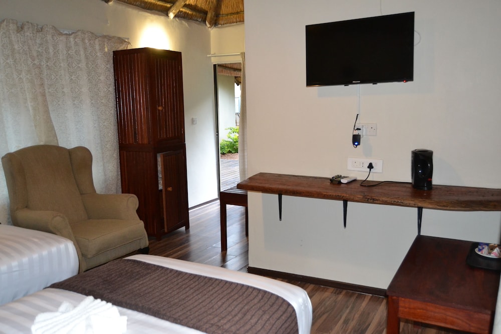 Chobe Sunset Chalets
