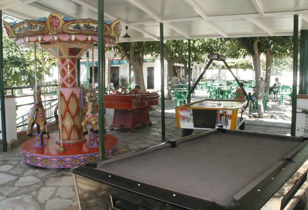 AP Costas - Camping Playa y Fiesta