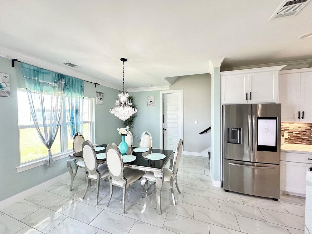 5 bedroom house near COTA AUS
