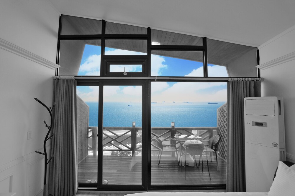 Healing View Pension