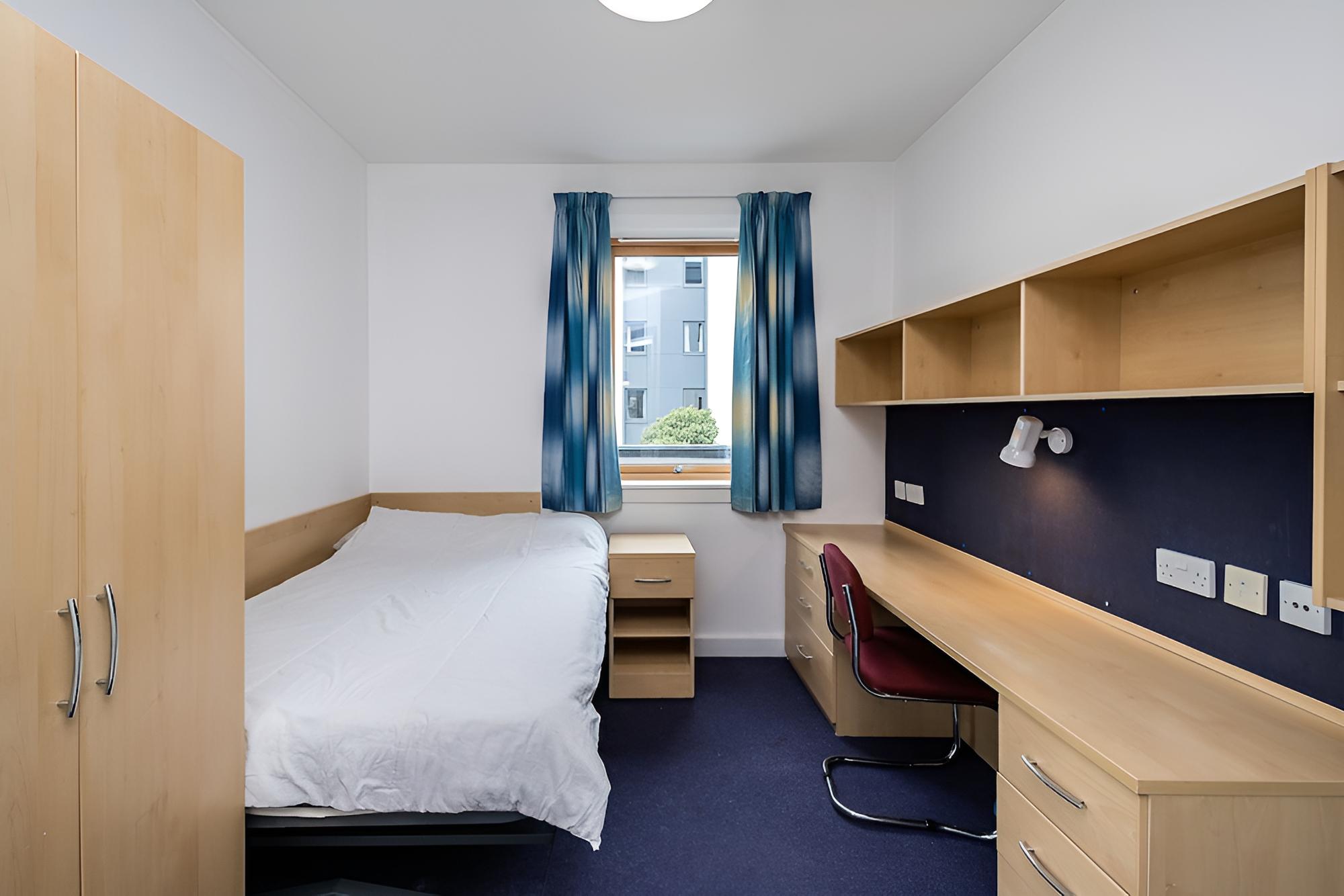 En Suite Rooms, GILLINGHAM view 2