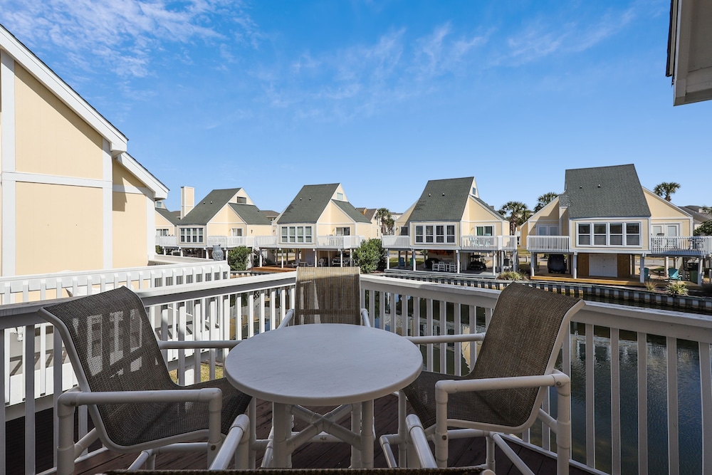 Sandpiper Cove 0012 3 Bedroom Villa by RedAwning