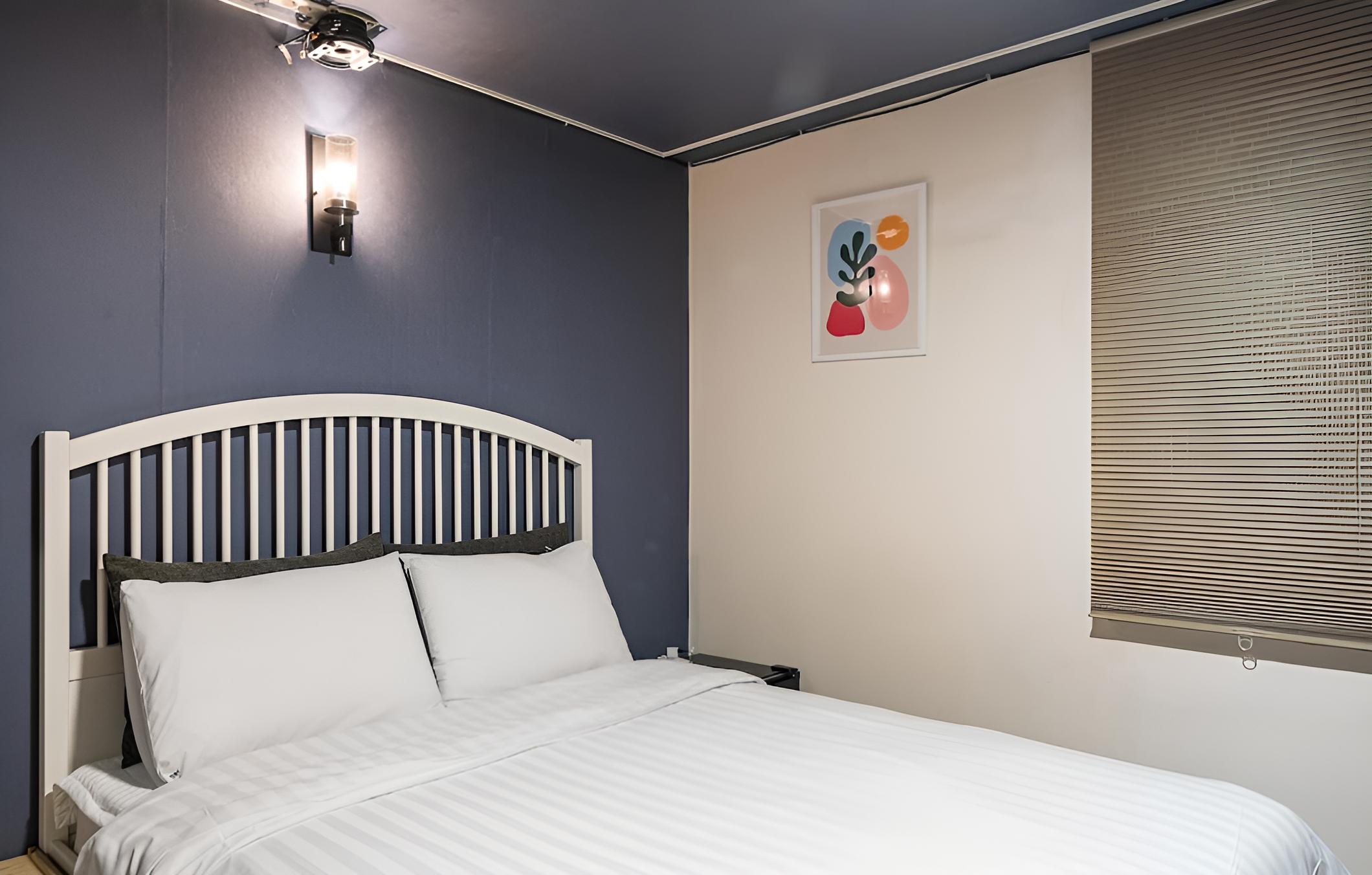 Suwon Dalbit Motel view 2