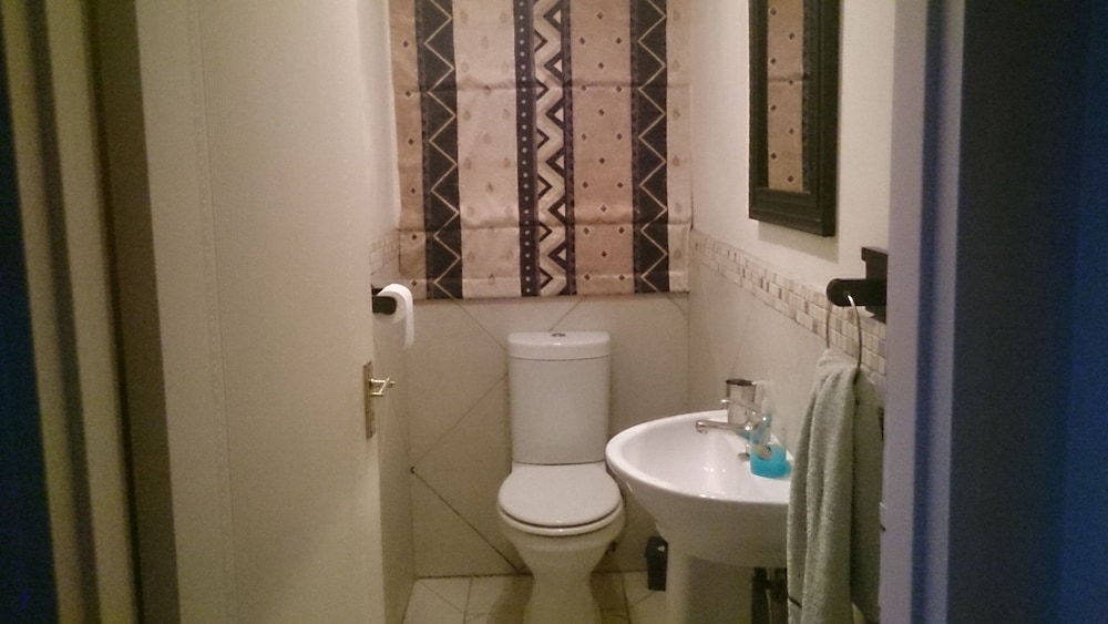 Magaliqua Guest House