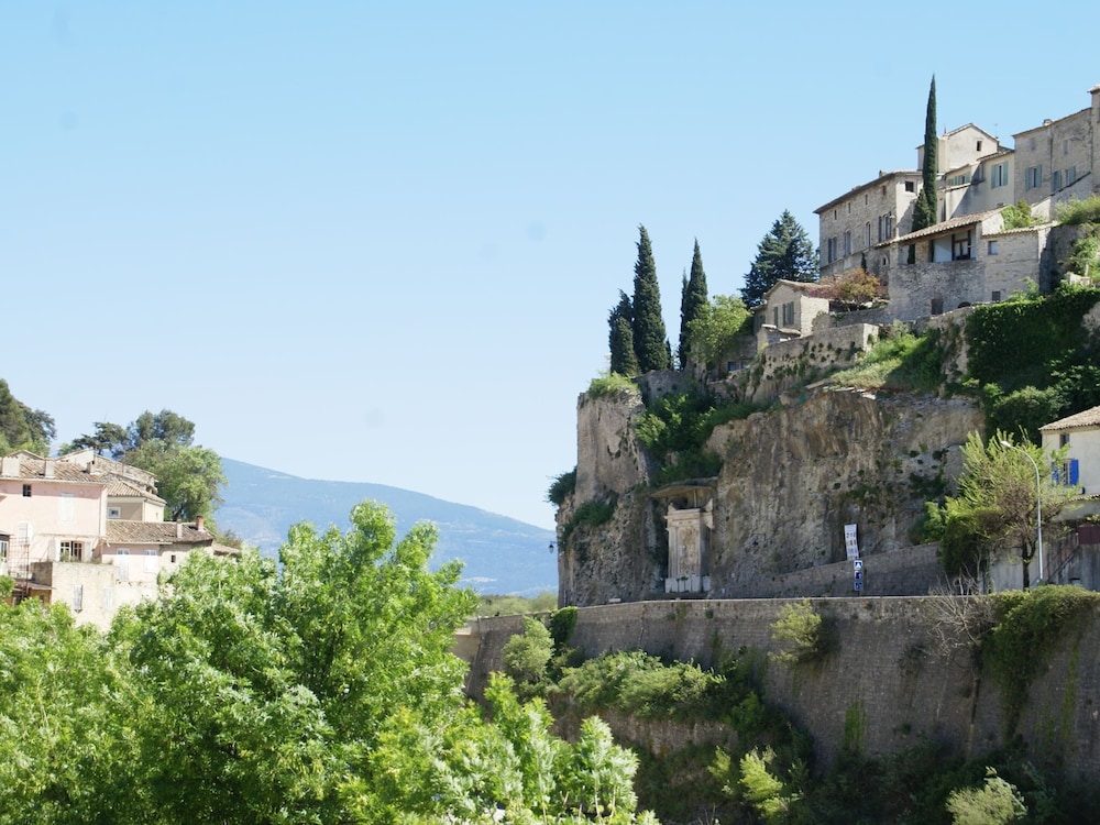 Apartment in Montbrun-les-bains Near Forest