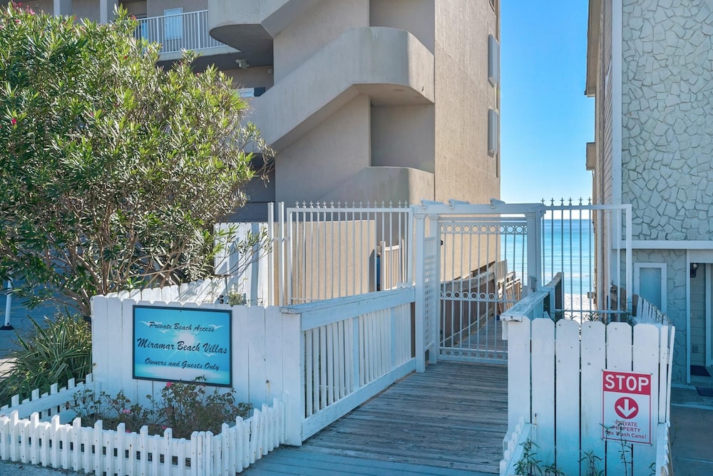Miramar Beach Villa 113- The Sandpiper